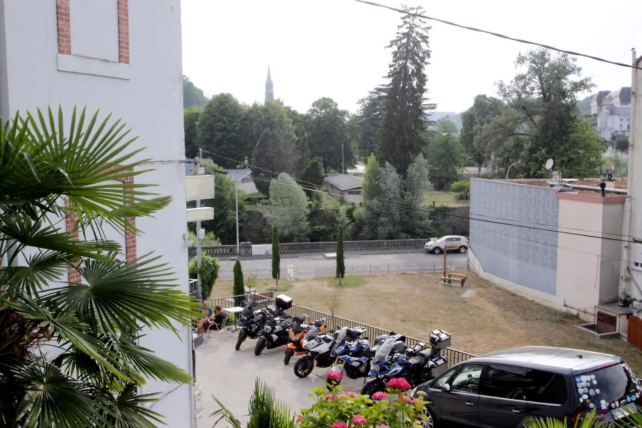 **  Hotel Montfort ルルド フランス