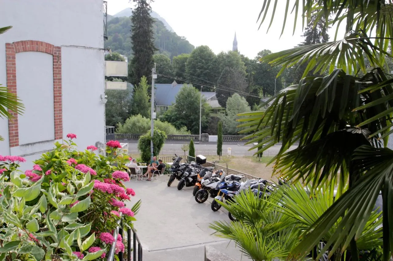 Hotel Montfort Lourdes 2*,