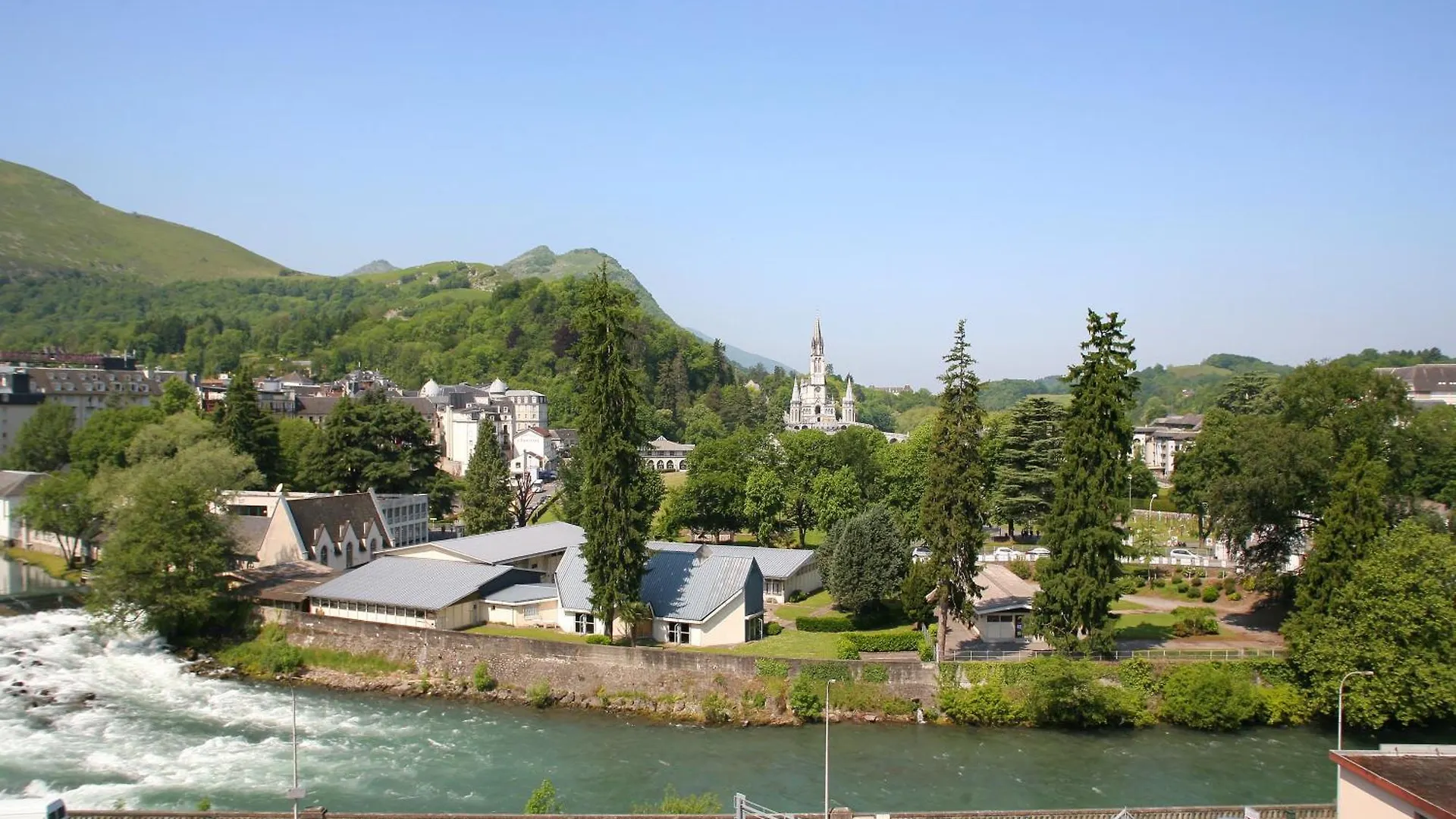 Hotel Montfort Lourdes 2*,  France